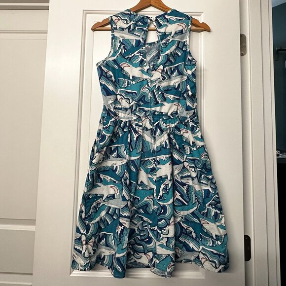 Retrolicious Shark Print Dress - Picture 2 of 5